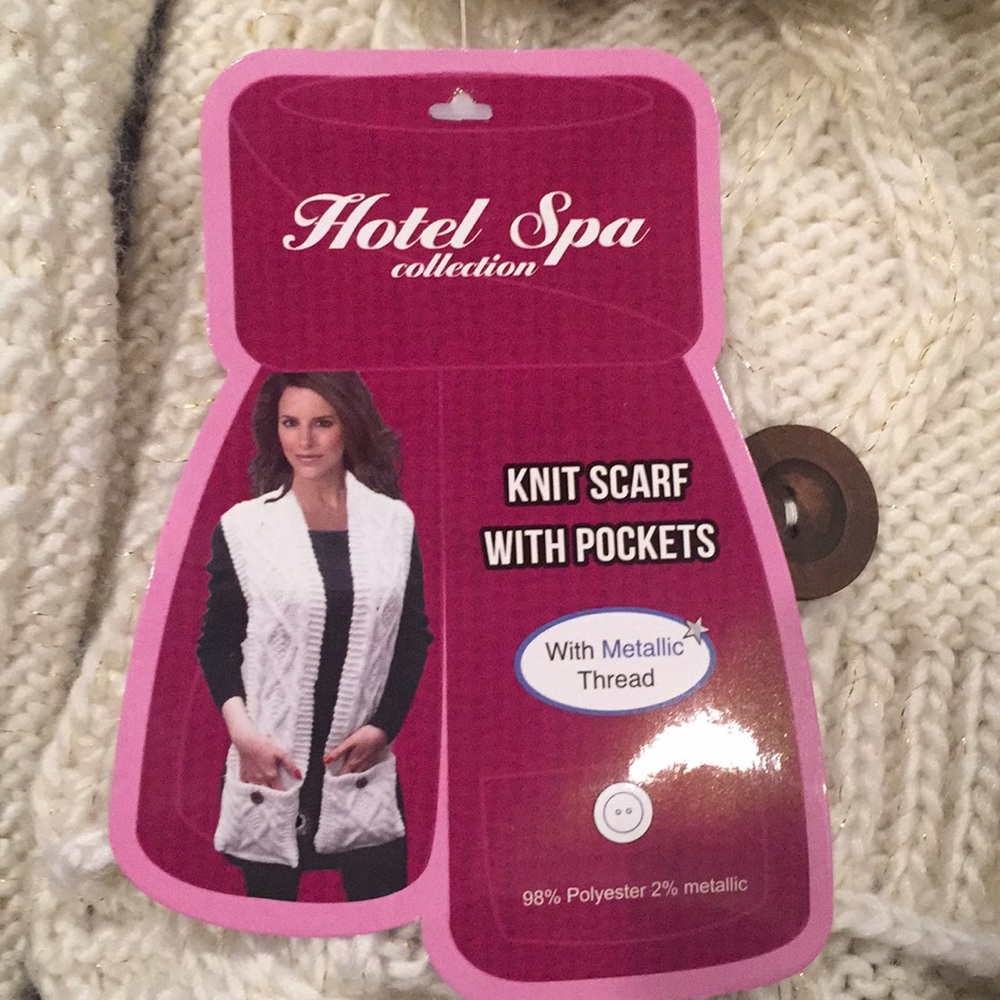 Knit scarf with pockets 🧣